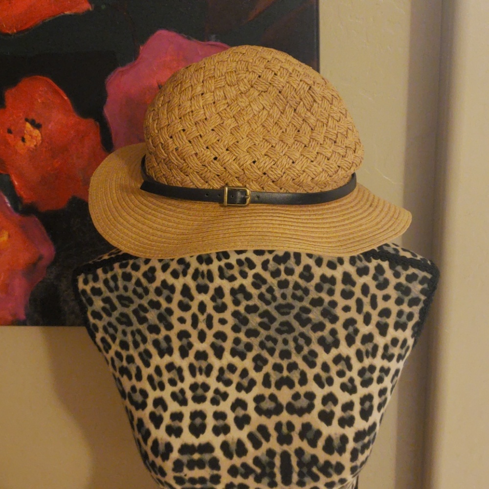 Straw hat